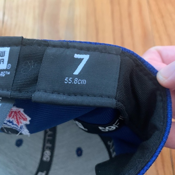 Authentic Blue Jays fitted baseball hat - size 7 - Picture 3 of 7